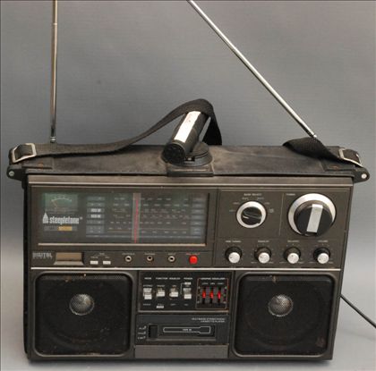 various-Steepletone MBR10 multi-band radio